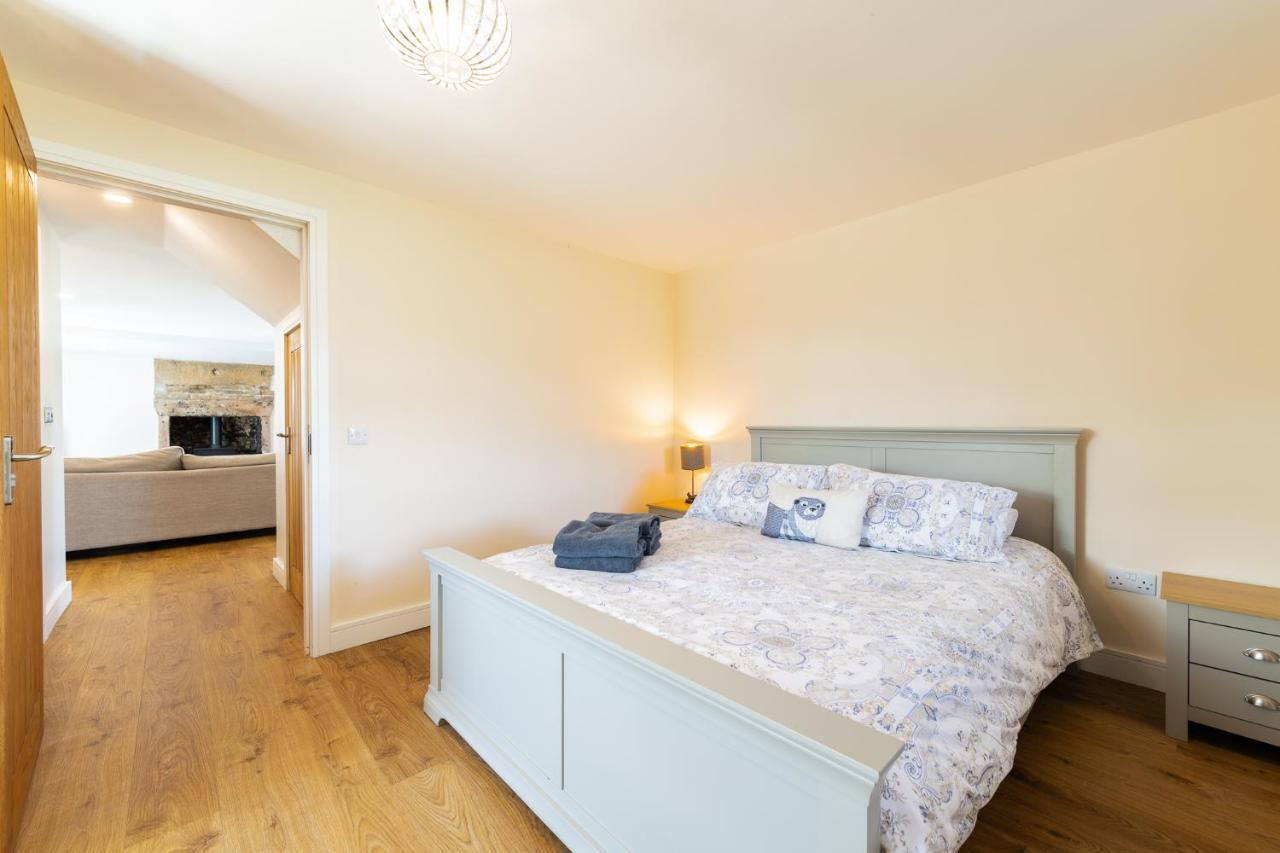 Nether Newton - Sleeps 12, Hottub, Sauna, Private Garden Newmilns Exteriér fotografie