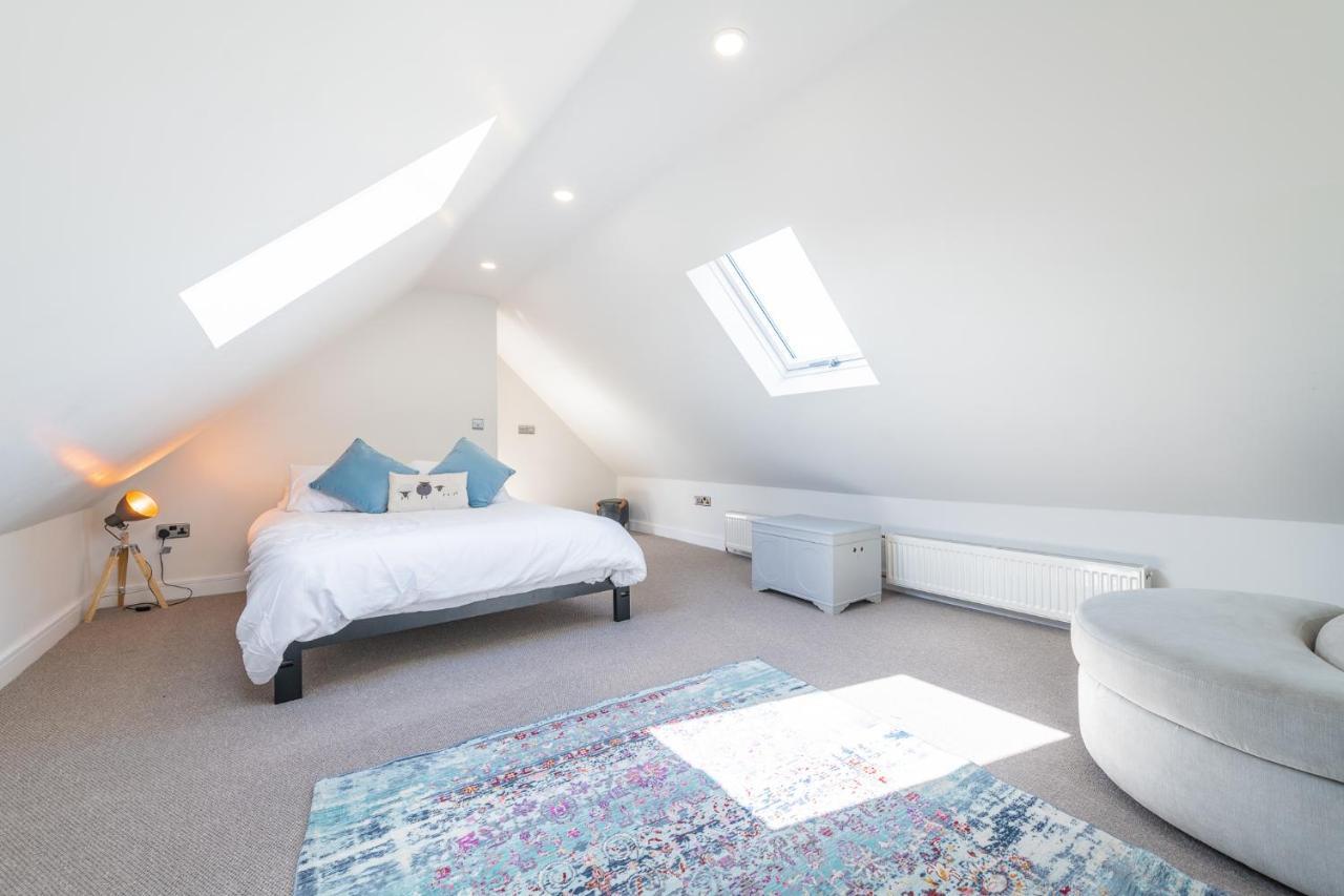 Nether Newton - Sleeps 12, Hottub, Sauna, Private Garden Newmilns Exteriér fotografie