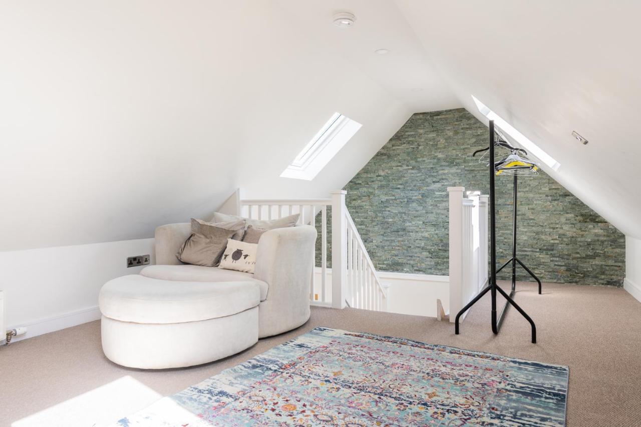 Nether Newton - Sleeps 12, Hottub, Sauna, Private Garden Newmilns Exteriér fotografie