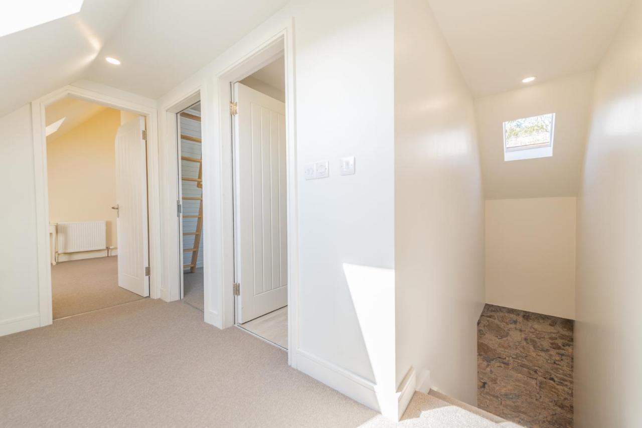 Nether Newton - Sleeps 12, Hottub, Sauna, Private Garden Newmilns Exteriér fotografie