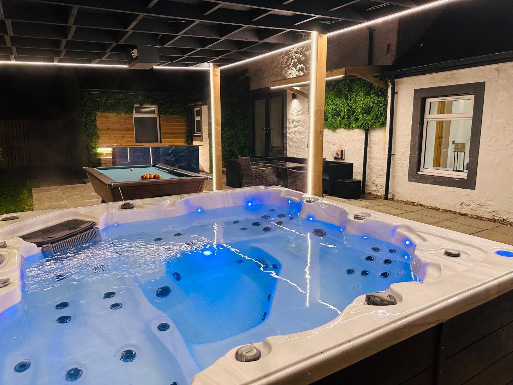 Nether Newton - Sleeps 12, Hottub, Sauna, Private Garden Newmilns Exteriér fotografie